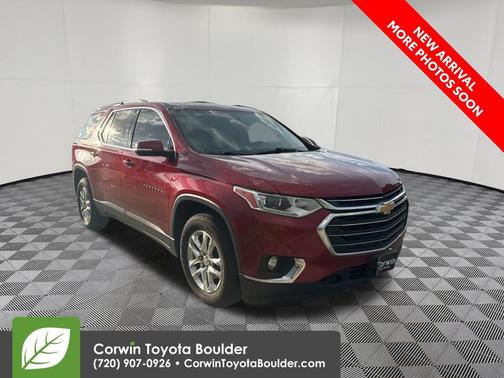 Cajun Red Tintcoat 2019 Chevrolet Traverse LT Cloth