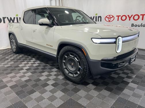 2025 Rivian R1T 