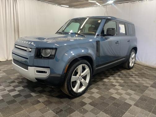2024 Land Rover Defender 110 P500 SE