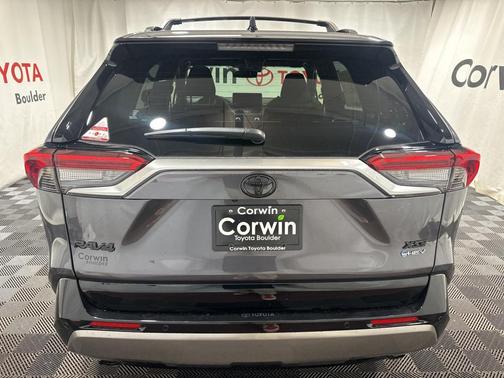 2025 Toyota RAV4 Hybrid SE
