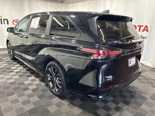 2025 Toyota Sienna XSE 7 Passenger