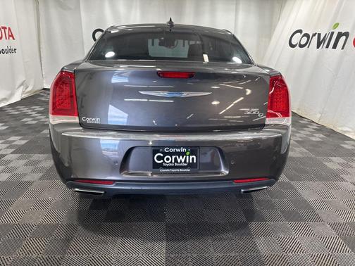 2017 Chrysler 300C Base