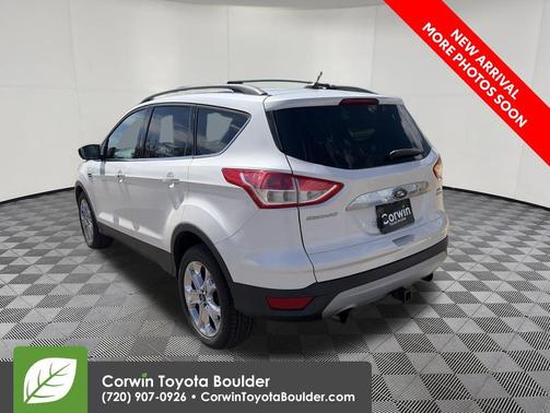 Oxford White 2013 Ford Escape SEL