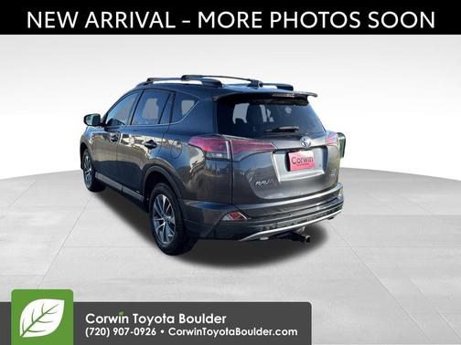 2017 Toyota RAV4 Hybrid XLE