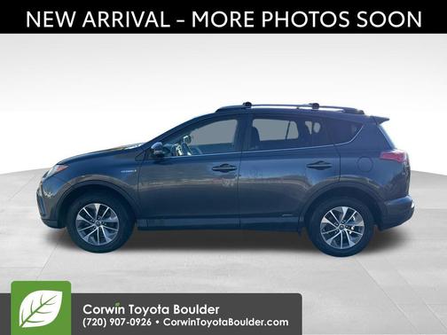 2017 Toyota RAV4 Hybrid XLE