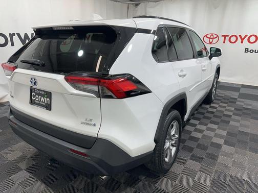 2024 Toyota RAV4 Hybrid LE