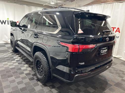 2025 Toyota Sequoia SR5