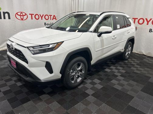 2025 Toyota RAV4 Hybrid XLE