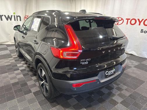 2021 Volvo XC40 Recharge Pure Electric P8
