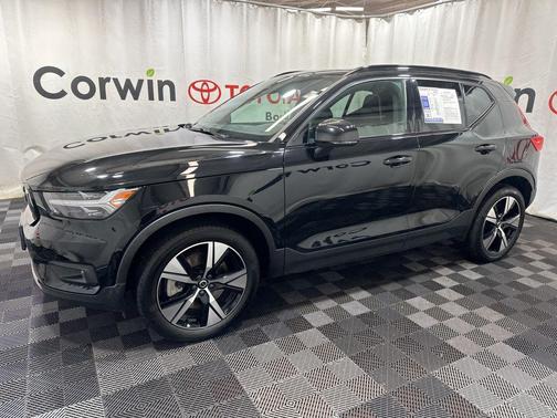 2021 Volvo XC40 Recharge Pure Electric P8
