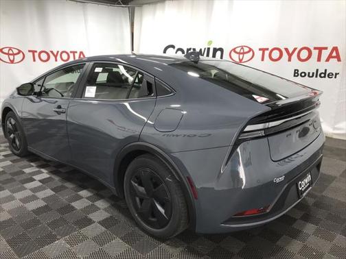 2025 Toyota Prius L