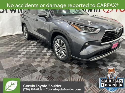 2021 Toyota Highlander Hybrid Platinum