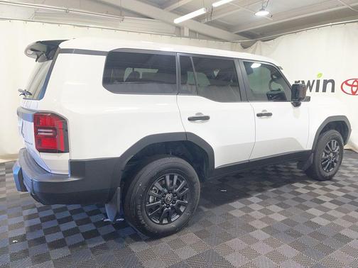 Ice Cap 2025 Toyota Land Cruiser 1958