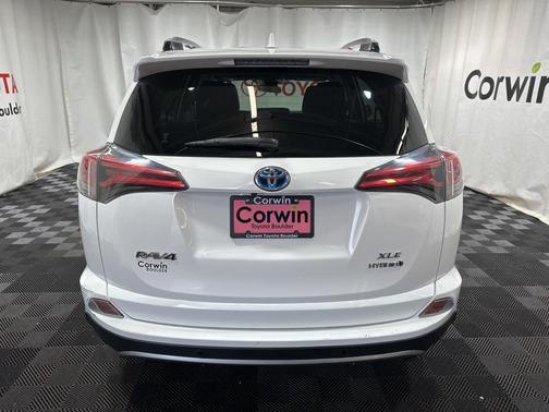2017 Toyota RAV4 Hybrid XLE
