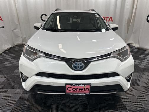 2017 Toyota RAV4 Hybrid XLE