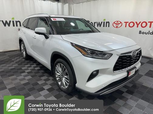 2025 Toyota Highlander Platinum