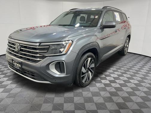 Deep Black Pearl 2025 Volkswagen Atlas 2.0T SE w/Technology 4MOTION