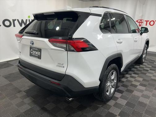 2024 Toyota RAV4 Hybrid XLE