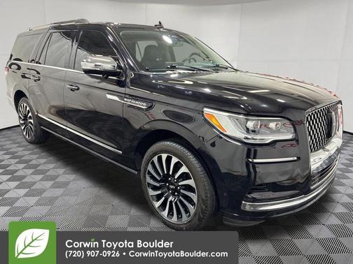 Infinite Black Metallic Clearcoat 2023 Lincoln Navigator Black Label