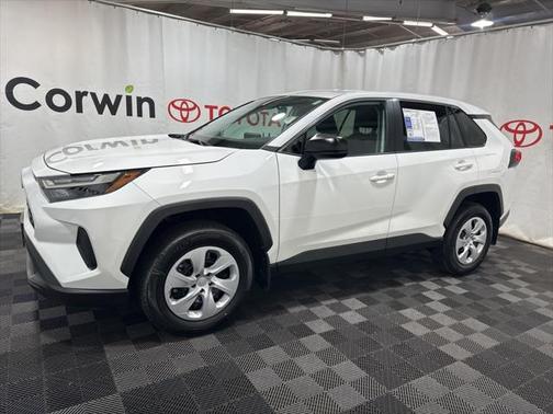 2025 Toyota RAV4 LE