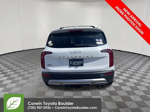 Glacial White Pearl 2022 Kia Telluride EX