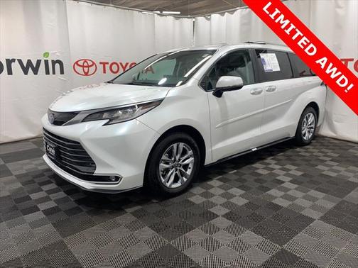 2024 Toyota Sienna Limited 7-Passenger