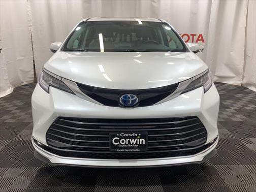 2024 Toyota Sienna Limited 7-Passenger