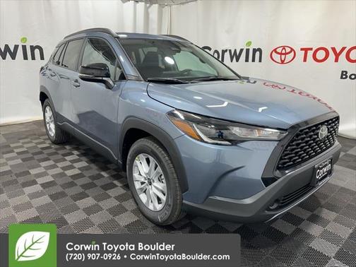 2025 Toyota Corolla Cross LE