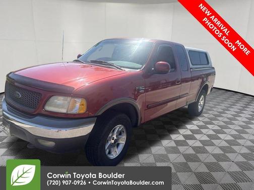 Toreador Red Clearcoat Metallic 2002 Ford F-150 XLT