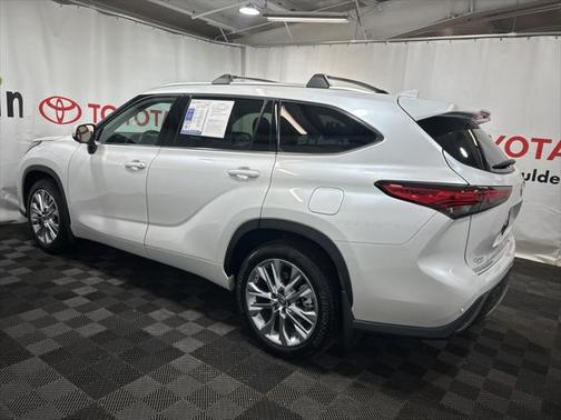 2023 Toyota Highlander Limited