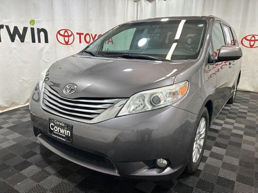 2015 Toyota Sienna XLE
