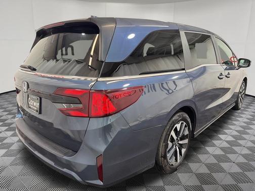 Smoke Blue Pearl 2025 Honda Odyssey EX-L