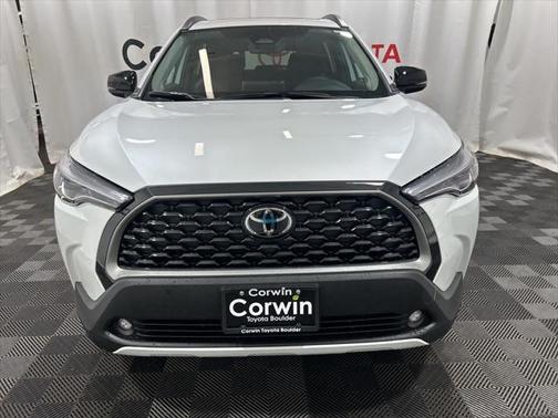 2025 Toyota Corolla Cross XLE