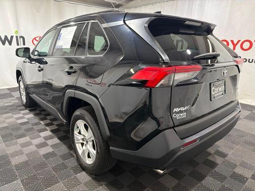 Midnight Black Metallic 2021 Toyota RAV4 XLE