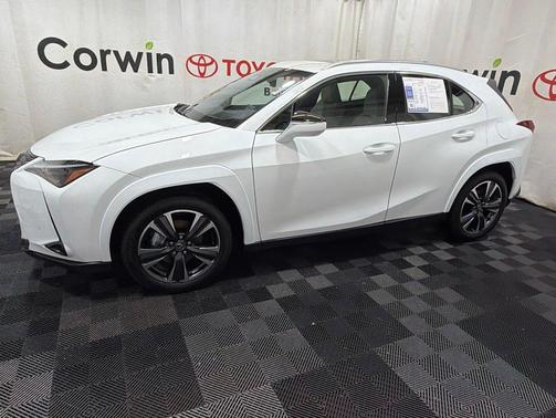 Ultra White 2026 Lexus UX 300h Premium