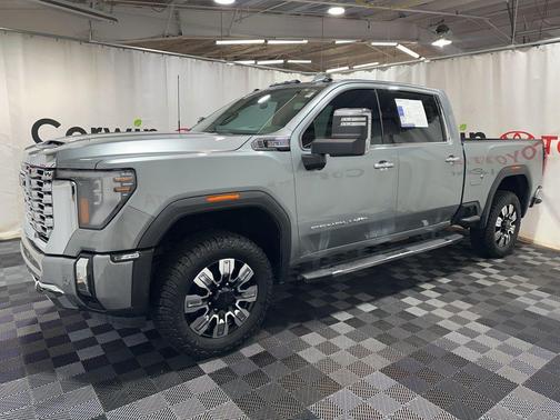 2024 GMC Sierra 2500 Denali