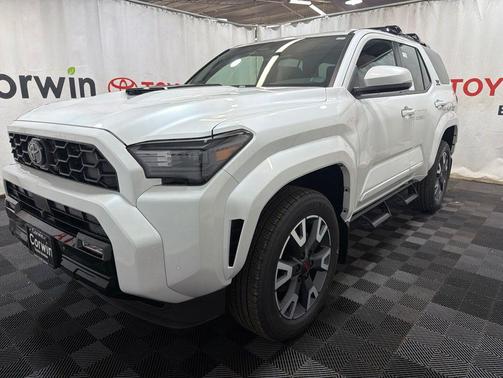 Wind Chill Pearl 2026 Toyota 4Runner TRD Sport