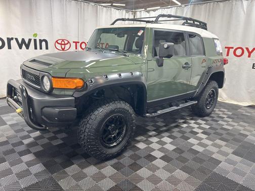 2014 Toyota FJ Cruiser Base