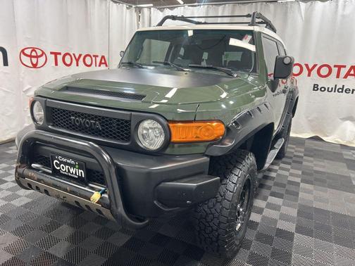 2014 Toyota FJ Cruiser Base