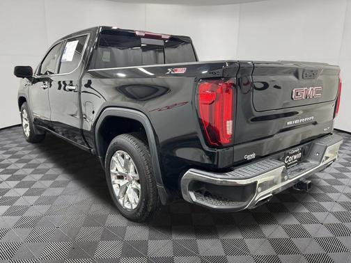Onyx Black 2019 GMC Sierra 1500 SLT