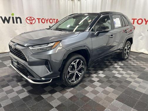 2025 Toyota RAV4 Hybrid SE