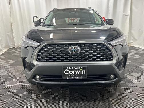 2025 Toyota Corolla Cross XLE