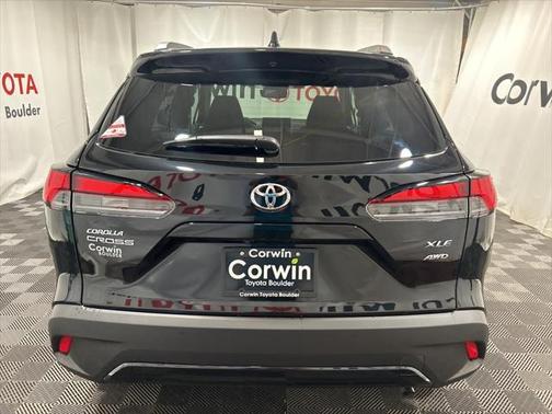 2025 Toyota Corolla Cross XLE