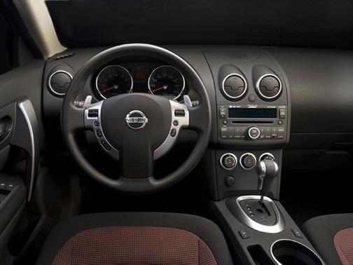 Super Black Metallic 2010 Nissan Rogue S