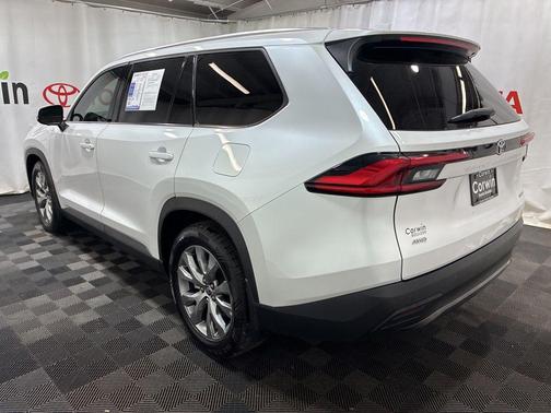 Pearl 2024 Toyota Grand Highlander Limited