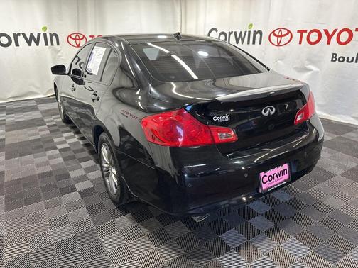 2013 INFINITI G37x Base