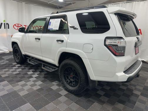 2022 Toyota 4Runner TRD Off Road Premium