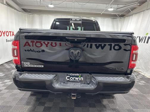 2019 RAM 2500 Laramie Crew Cab 4x4 6'4' Box
