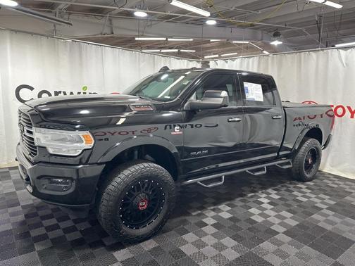 2019 RAM 2500 Laramie Crew Cab 4x4 6'4' Box