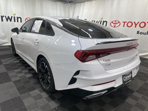 2022 Kia K5 GT-Line